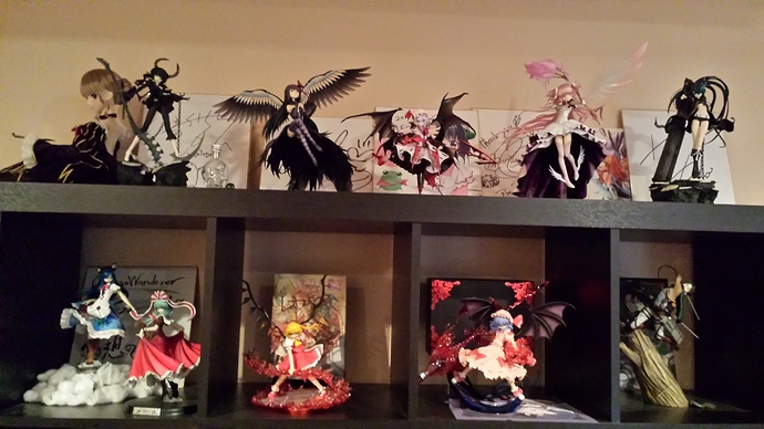 Top Figure Shelf